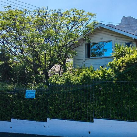 קייפטאון Swiss Cottage Guest House מראה חיצוני תמונה