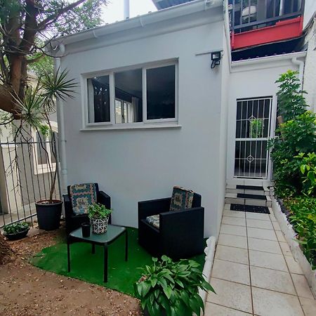 קייפטאון Swiss Cottage Guest House מראה חיצוני תמונה