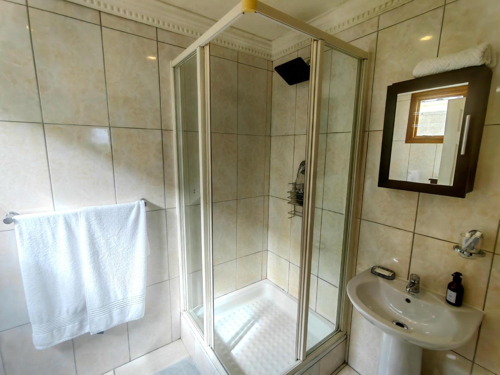 קייפטאון Swiss Cottage Guest House מראה חיצוני תמונה