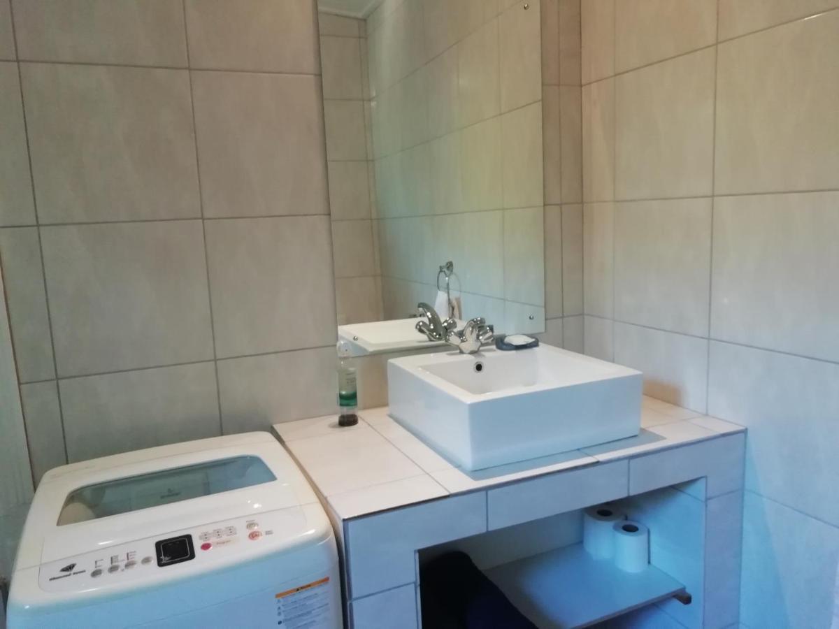 קייפטאון Swiss Cottage Guest House מראה חיצוני תמונה
